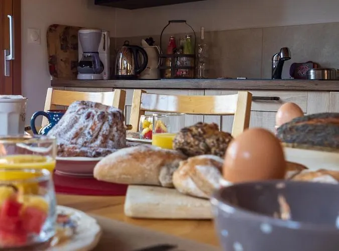 Les De La Weiss Bed and Breakfast