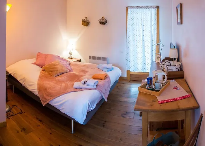 Les De La Weiss Bed & Breakfast